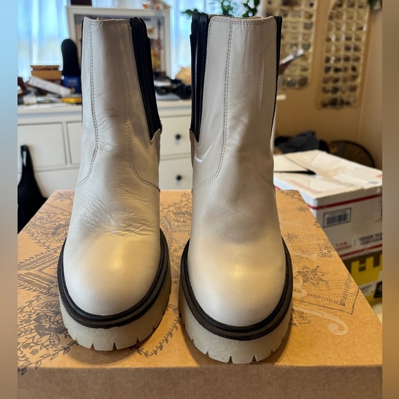 Free People James Chelsea White Leather Boots - Picture 7 of 8